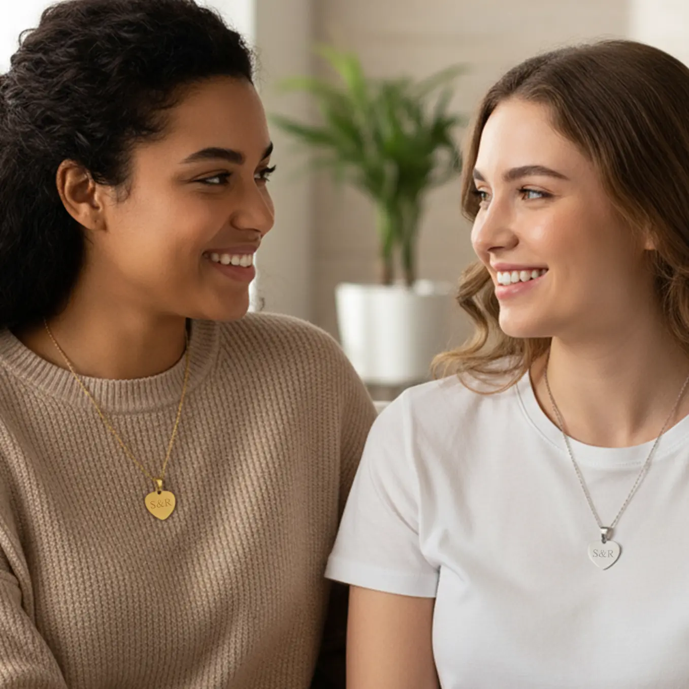 Personalisierte Herzkette mit Gravur “Besties” - Image 19