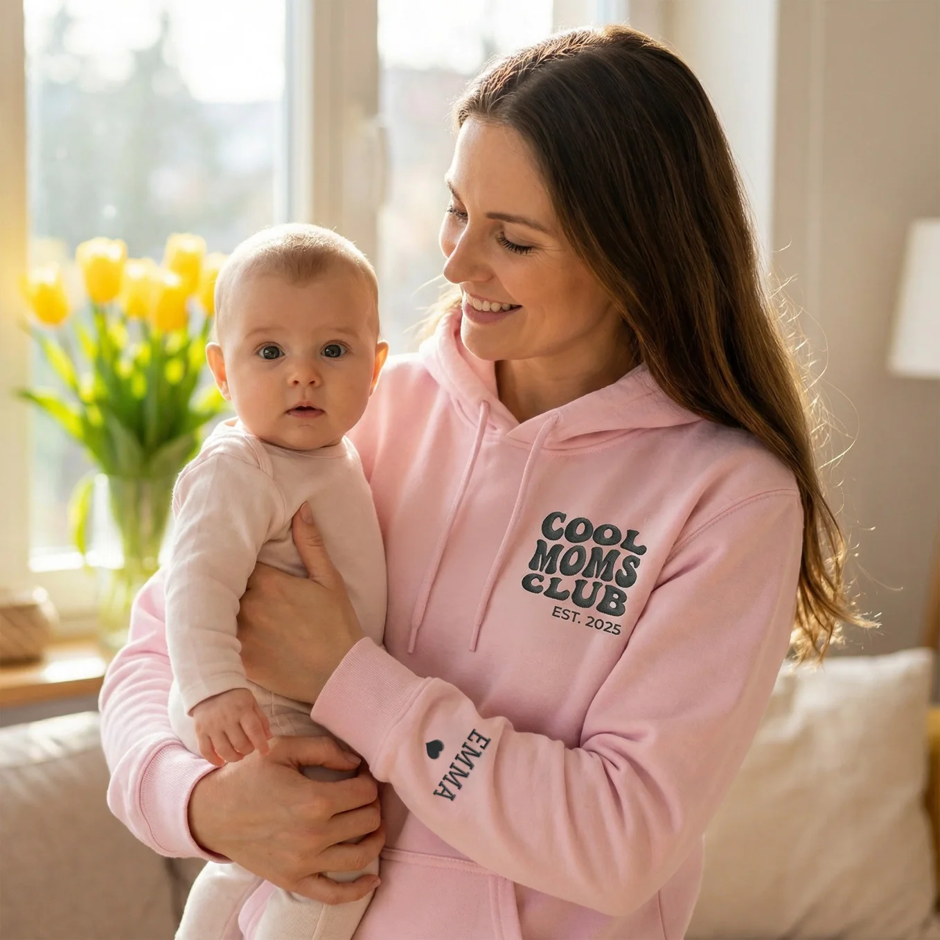 Personalisierter Hoodie bestickt "Cool Moms Club" - Image 3