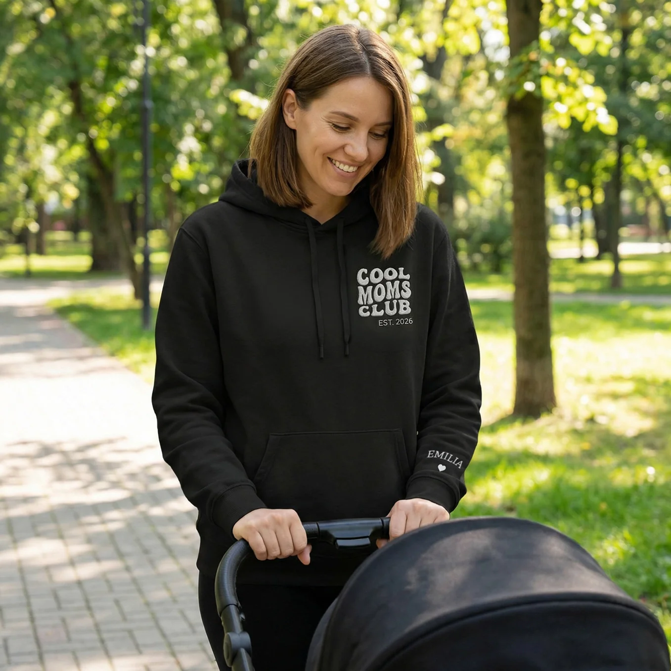 Personalisierter Hoodie bestickt "Cool Moms Club" - Image 4
