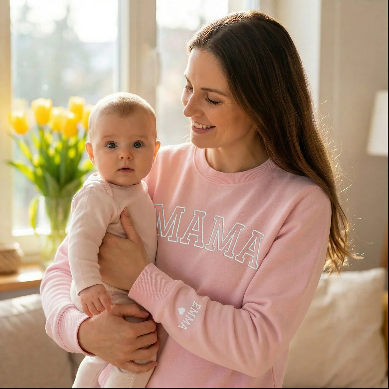 Personalisierter Sweater bestickt "MAMA" - Image 3
