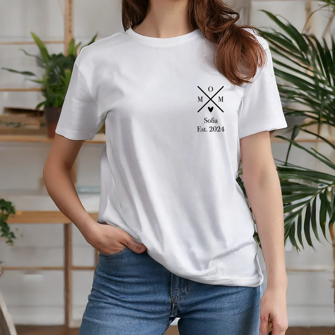 Personalized T-Shirt "MOM" - Image 4