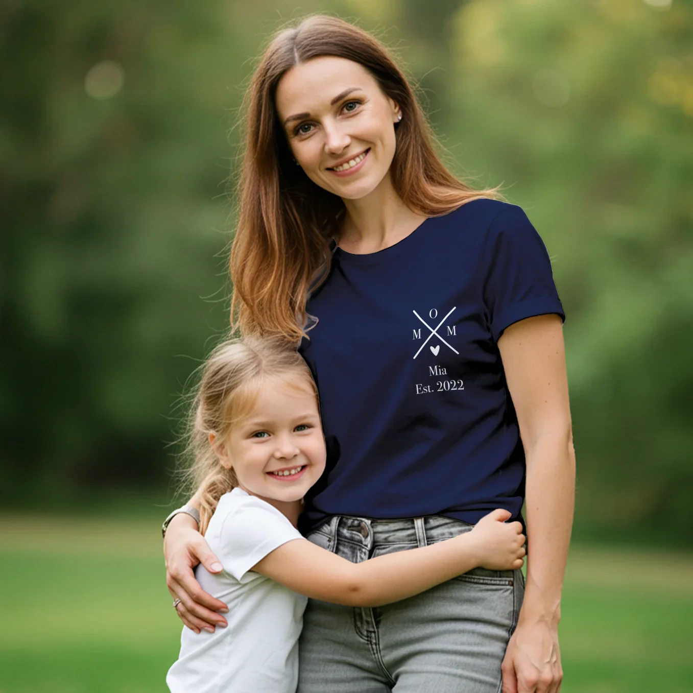 Personalized T-Shirt "MOM" - Image 5
