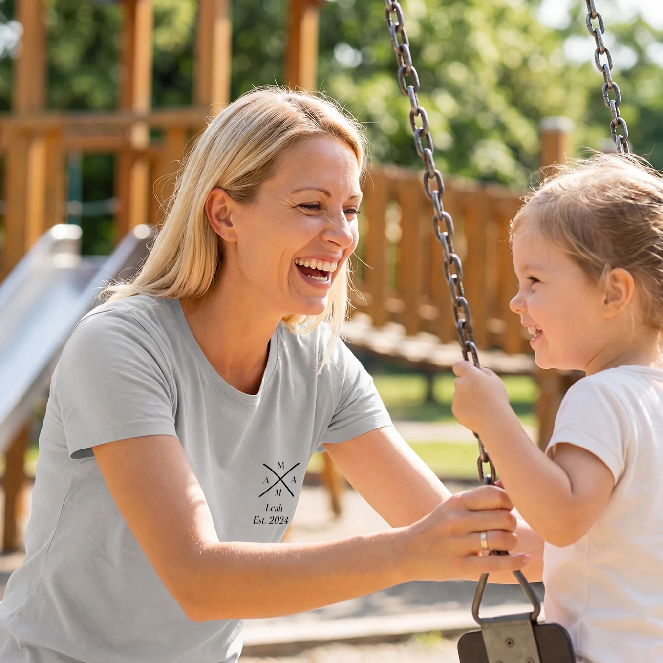 Personalized T-shirt "MAMA" - Image 5